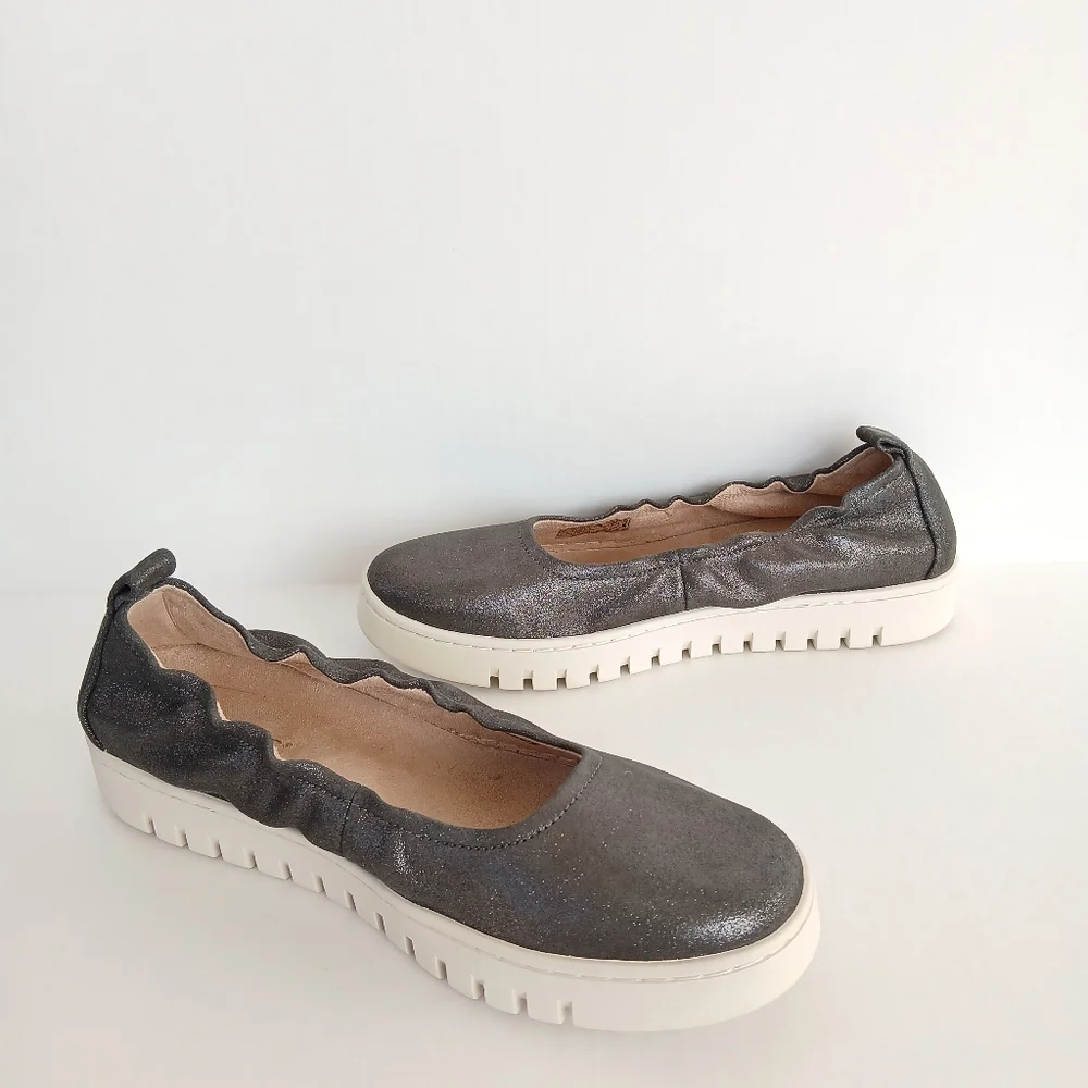 Vionic Uptown Ballet Flat Silver Size 9 - Picture 3 of 7
